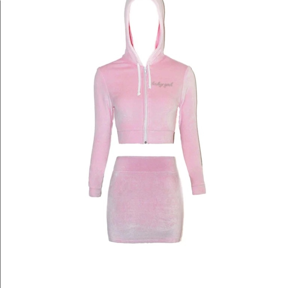 sold out AKNA baby girl set